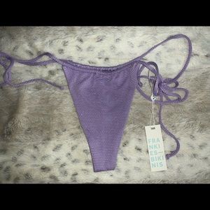 Frankie’s large bottom